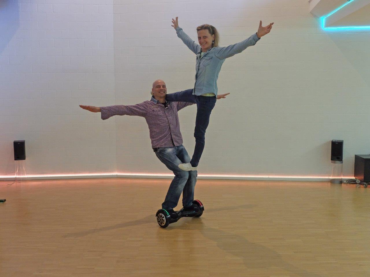 Hoverboard-Show Duo Scacciapensieri www.artistik.ch